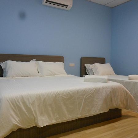 Eiman Homestay, Keluang Luaran gambar